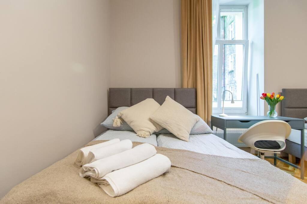 Julia Apartment